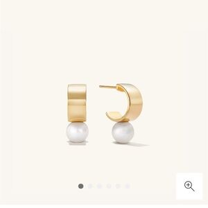 Mejuri Bold Pearl Huggies, Gold Vermeil